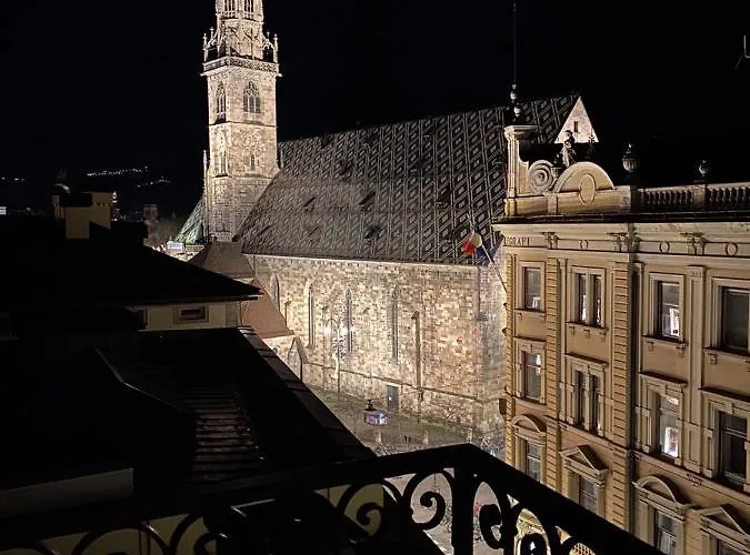 Rosengarten Rooftop Semesterbostad Bolzano